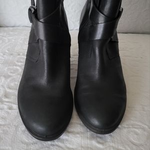 Ecco Black Leather Booties - Size 39